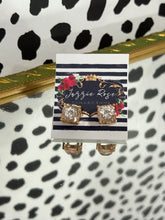 Load image into Gallery viewer, Glitter Stud Earrings