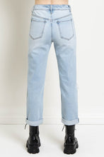 Load image into Gallery viewer, Distressed Straight Jeans
