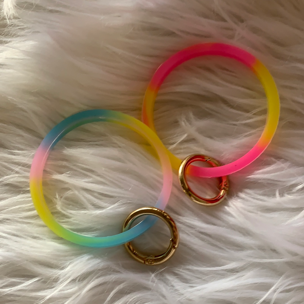 SILICONE KEYCHAINS